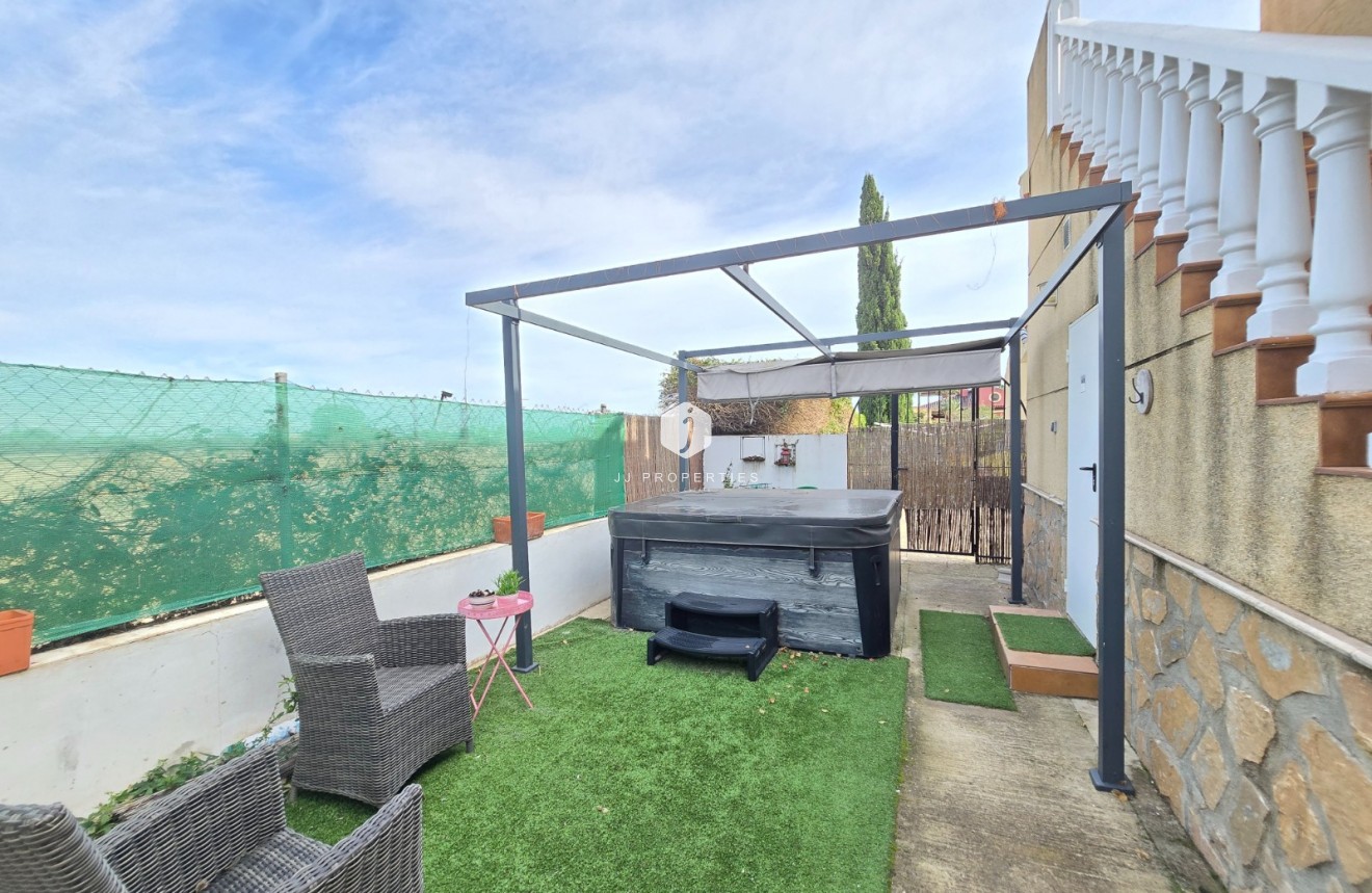 Segunda mano - Casa de campo -
Dolores - Costa Blanca