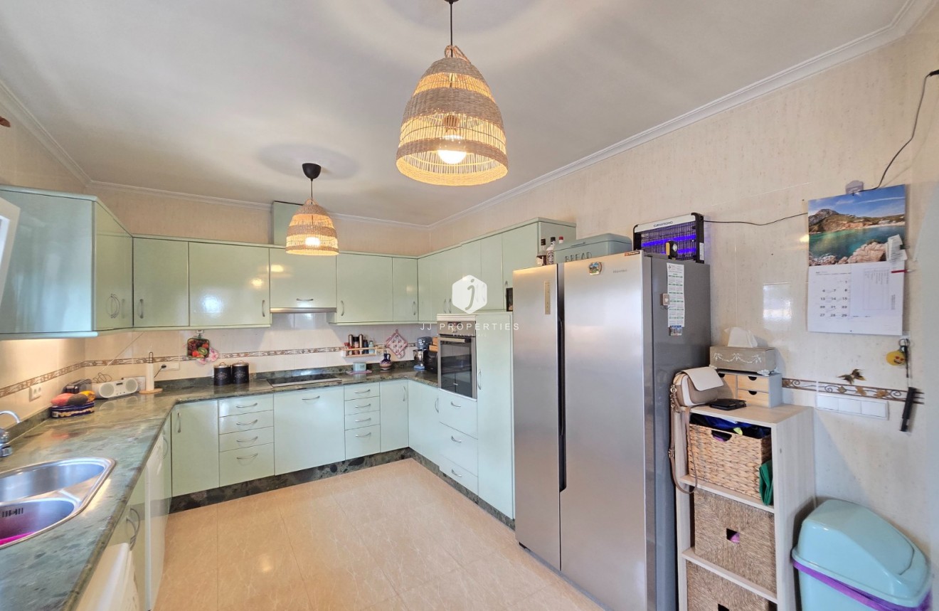 Segunda mano - Casa de campo -
Dolores - Costa Blanca