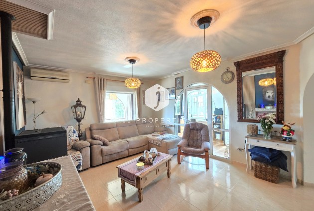 Segunda mano - Casa de campo -
Dolores - Costa Blanca