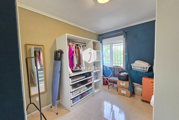 Segunda mano - Casa de campo -
Dolores - Costa Blanca