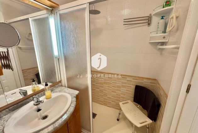 D'occasion - Appartement -
Almoradí - Inland