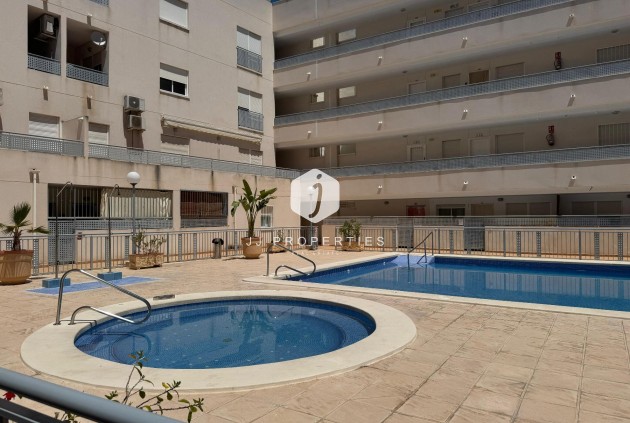 D'occasion - Appartement -
Almoradí - Inland
