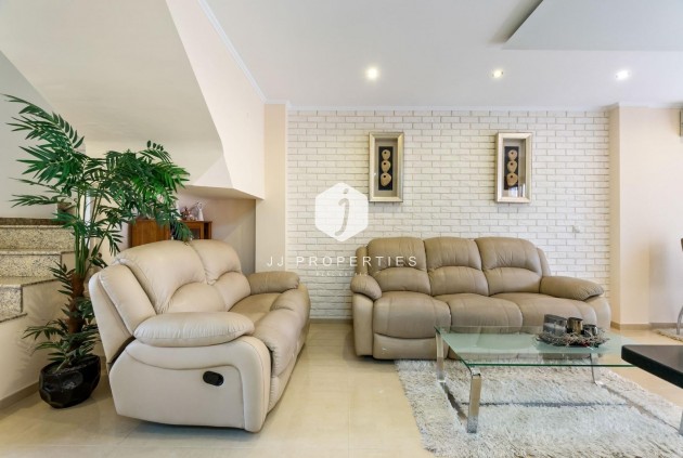 Segunda mano - Chalet -
Torrevieja - aguas nuevas