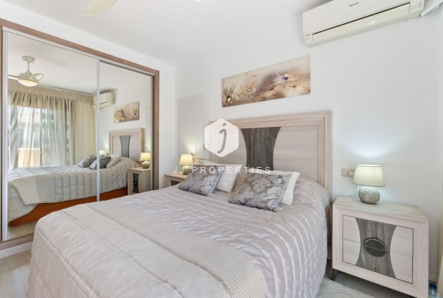 Segunda mano - Chalet -
Torrevieja - aguas nuevas