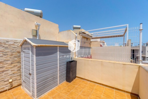 Segunda mano - Chalet -
Torrevieja - aguas nuevas