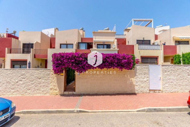 Segunda mano - Chalet -
Torrevieja - aguas nuevas