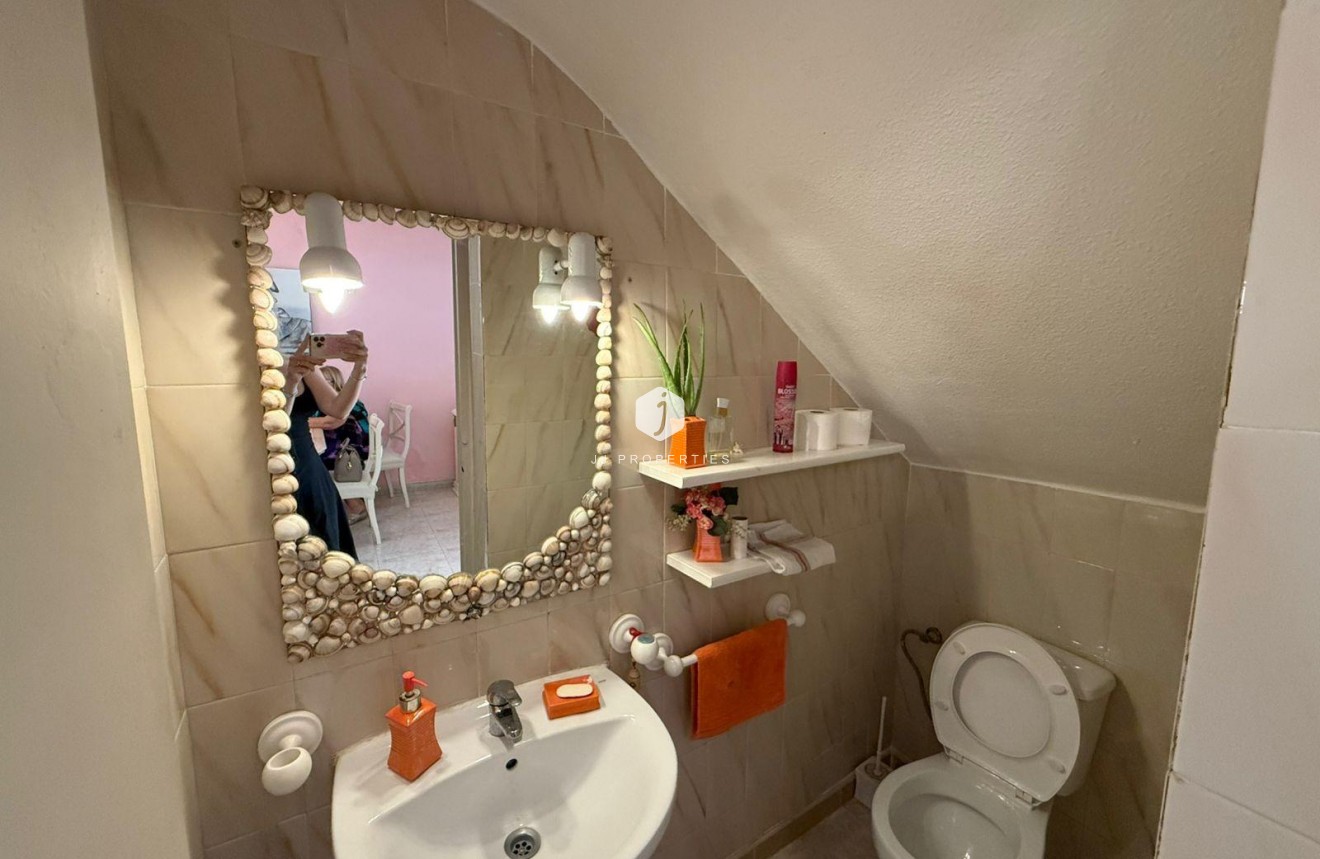 Aus zweiter Hand - Chalet -
Torrevieja - Calas blanca