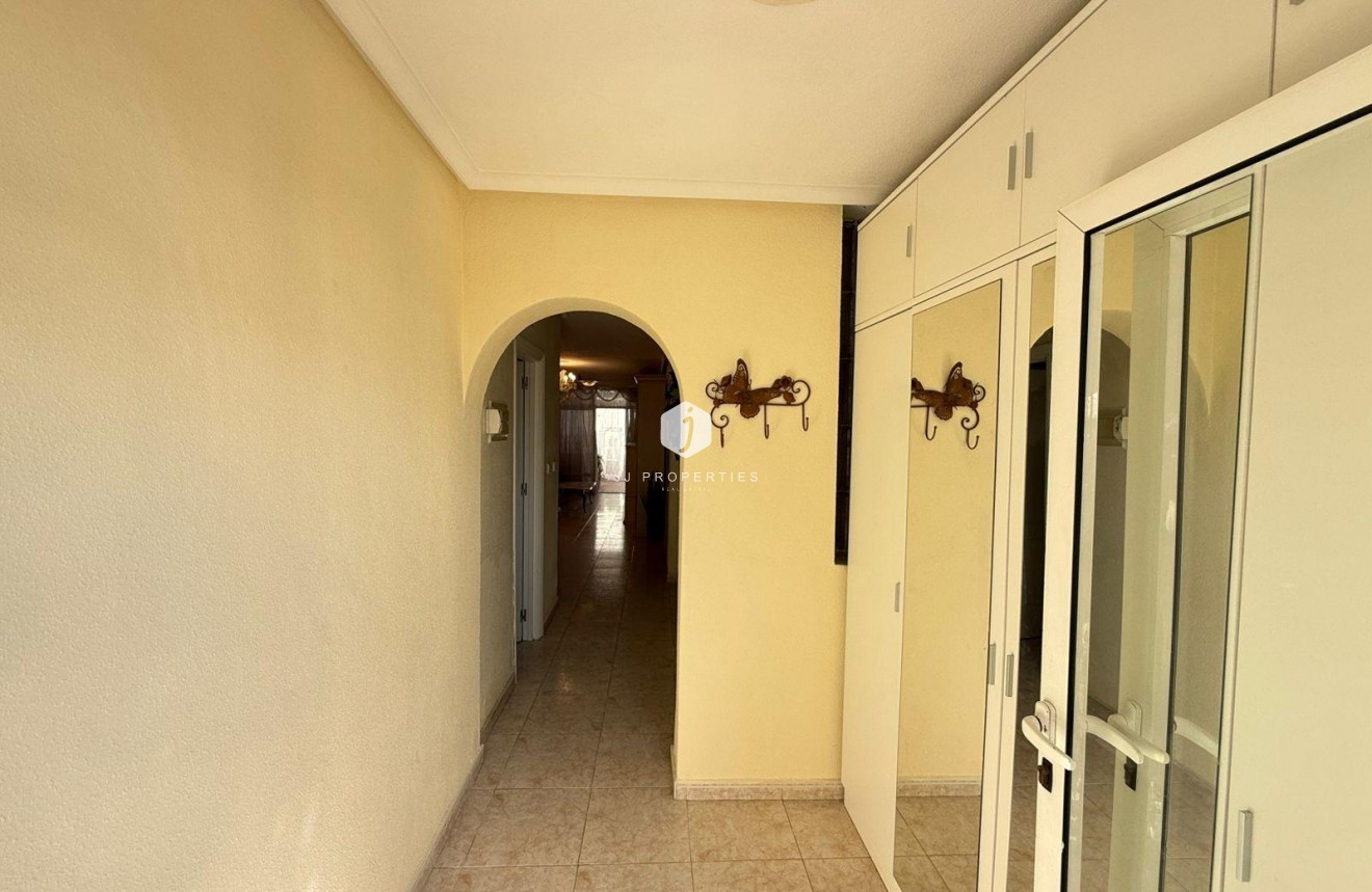 Aus zweiter Hand - Chalet -
Torrevieja - Calas blanca