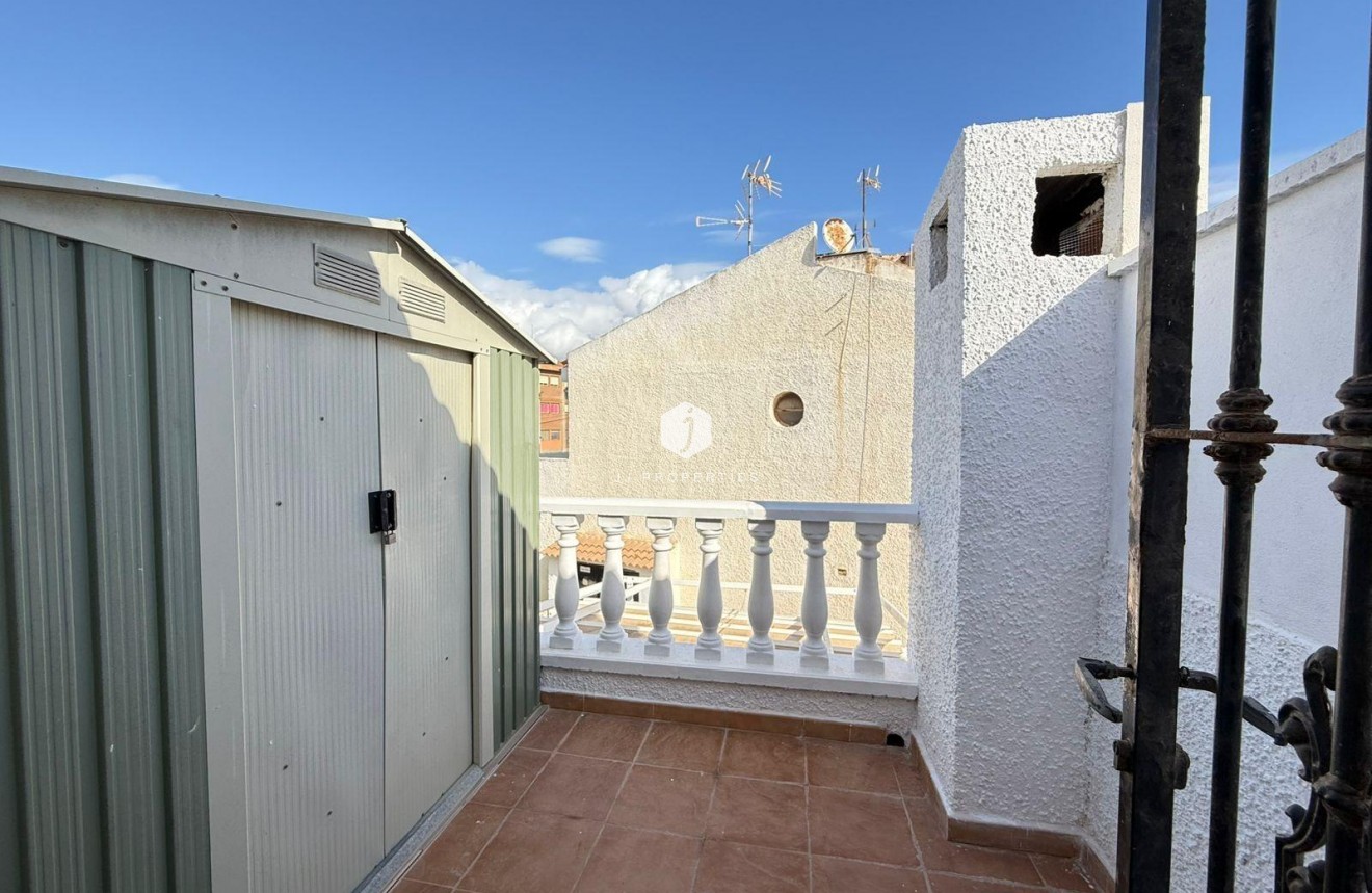 Aus zweiter Hand - Chalet -
Torrevieja - Calas blanca