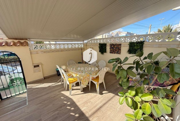Aus zweiter Hand - Chalet -
Torrevieja - Calas blanca