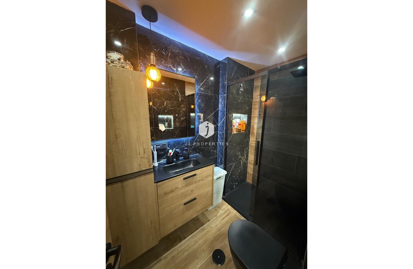 Aus zweiter Hand - Wohnung -
Torrevieja - PARQUE DE LAS NACIONES