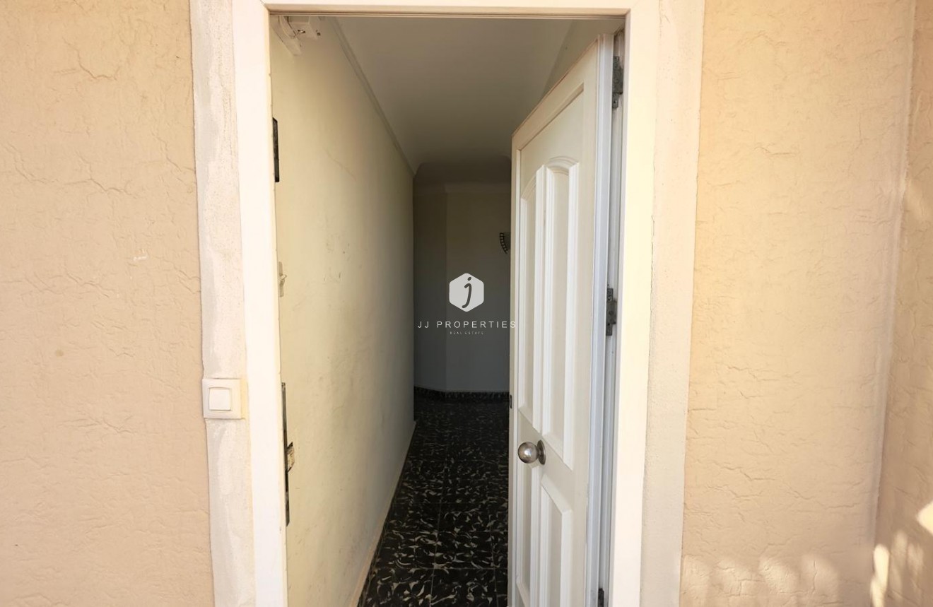 Aus zweiter Hand - Wohnung -
Torrevieja - Zona Los Frutales