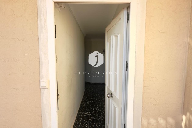 Aus zweiter Hand - Wohnung -
Torrevieja - Zona Los Frutales