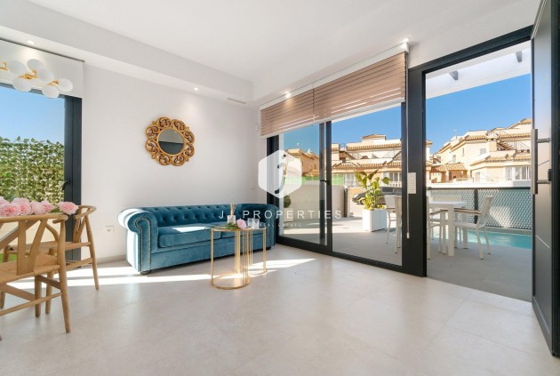 Neue Gebäude - Villa -
Los Montesinos - La herrada