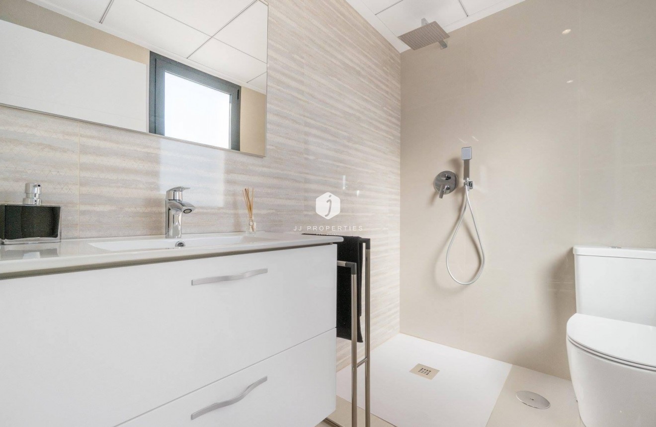 Neue Gebäude - Villa -
Los Montesinos - La herrada