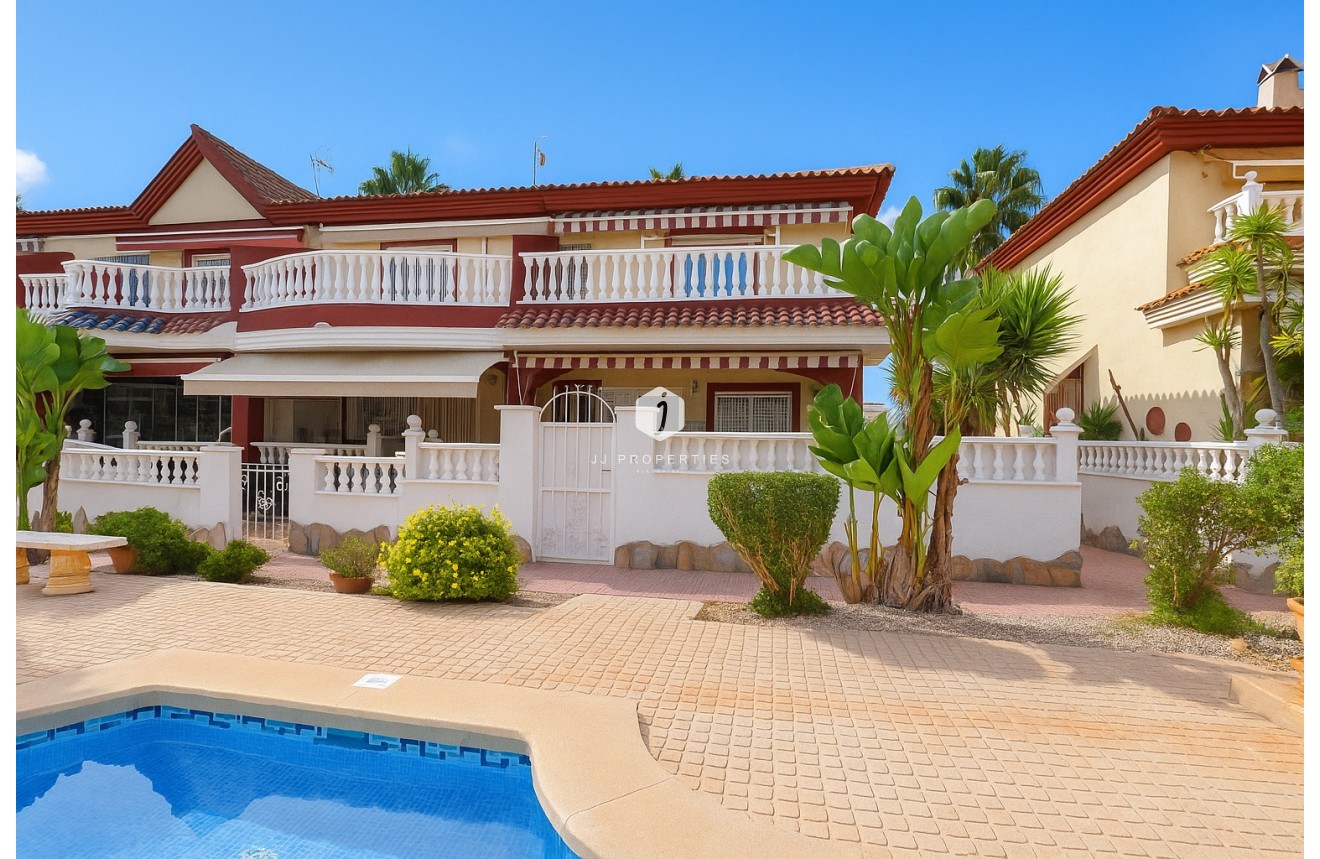 Segunda mano - Chalet -
Ciudad Quesada - Costa Blanca