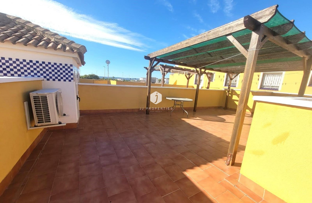 Segunda mano - Chalet -
Los Montesinos - Los Montesinos - Urb. La Herrada