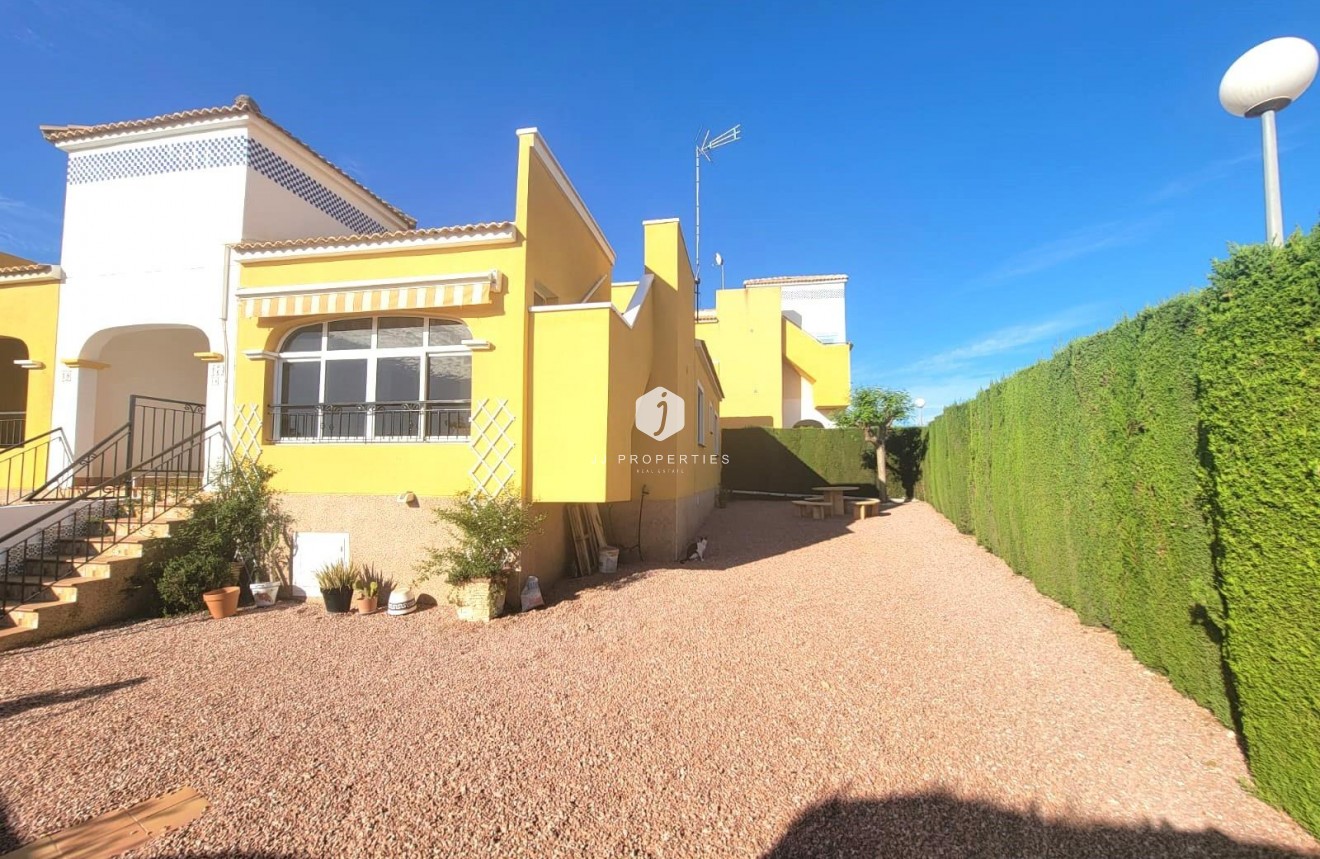 Segunda mano - Chalet -
Los Montesinos - Los Montesinos - Urb. La Herrada