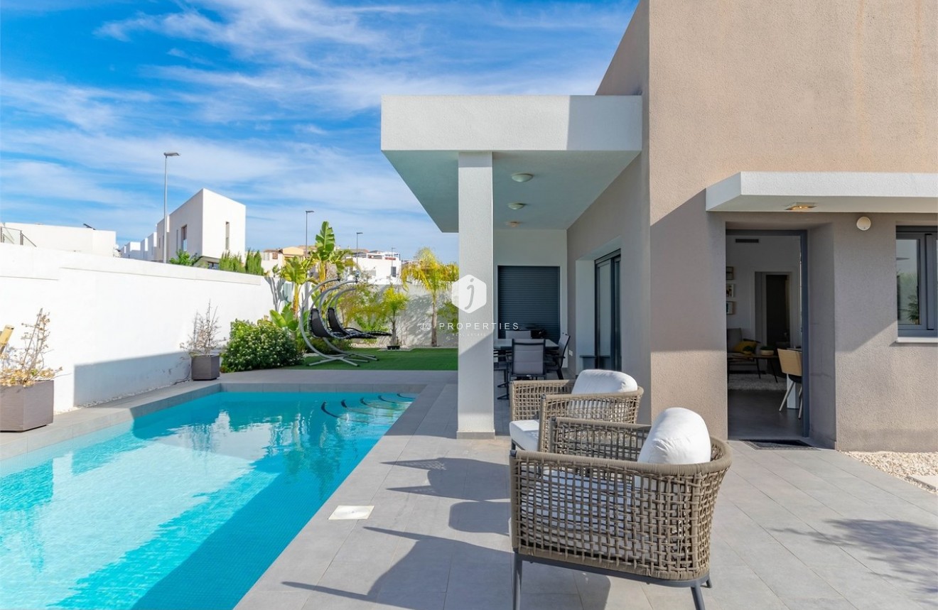 Segunda mano - Villa -
Benijofar - Costa Blanca