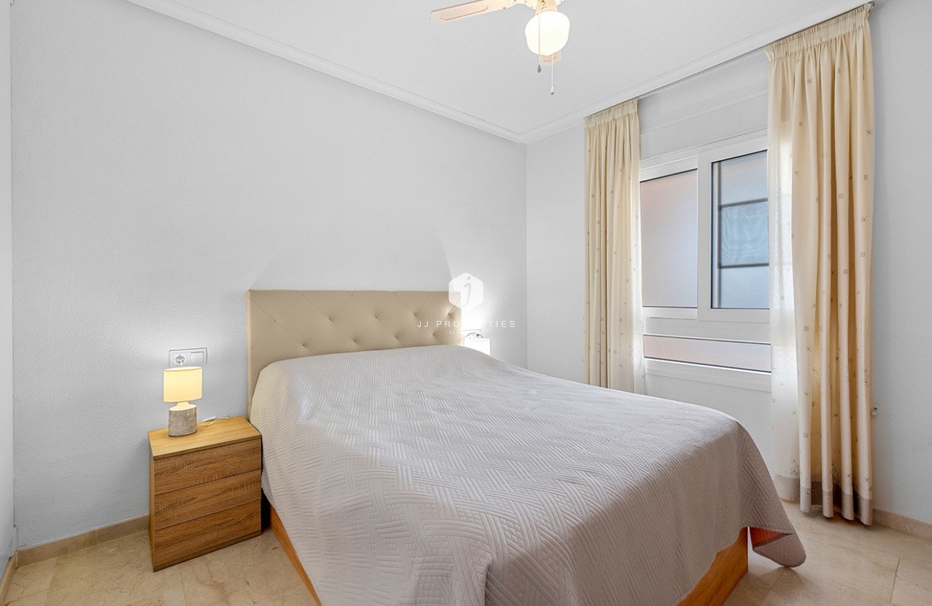 Segunda mano - Apartamento / piso -
Playa Flamenca - Costa Blanca