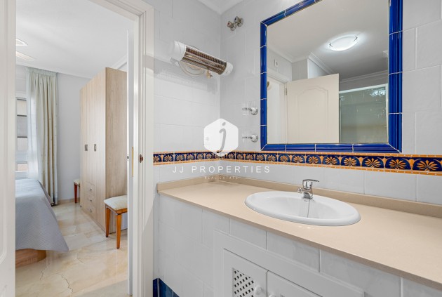 Segunda mano - Apartamento / piso -
Playa Flamenca - Costa Blanca