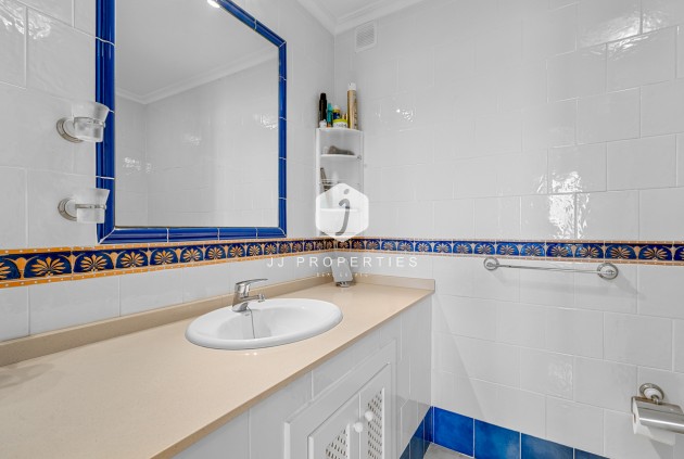 Segunda mano - Apartamento / piso -
Playa Flamenca - Costa Blanca