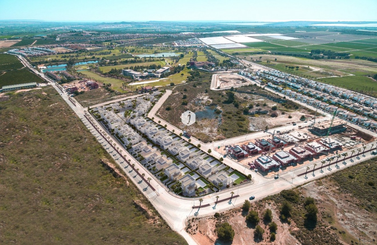 Obra nueva - Chalet -
Algorfa - La finca golf