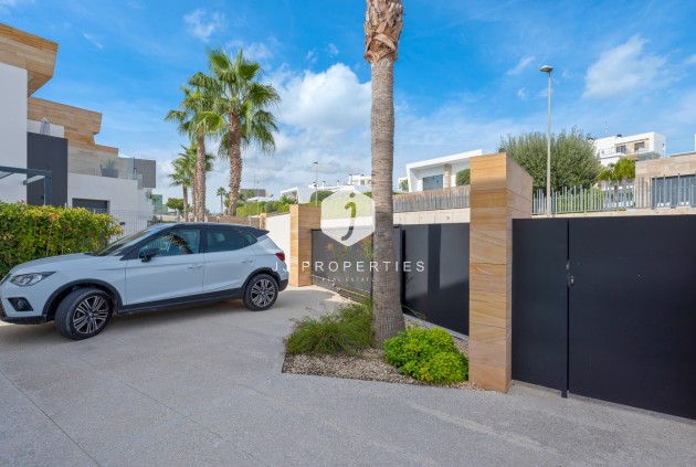 Segunda mano - Villa -
Orihuela Costa - Costa Blanca