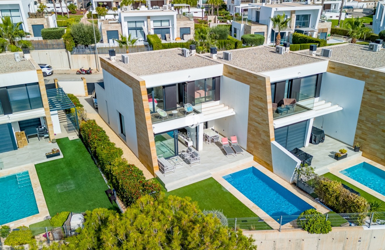 Segunda mano - Villa -
Orihuela Costa - Costa Blanca