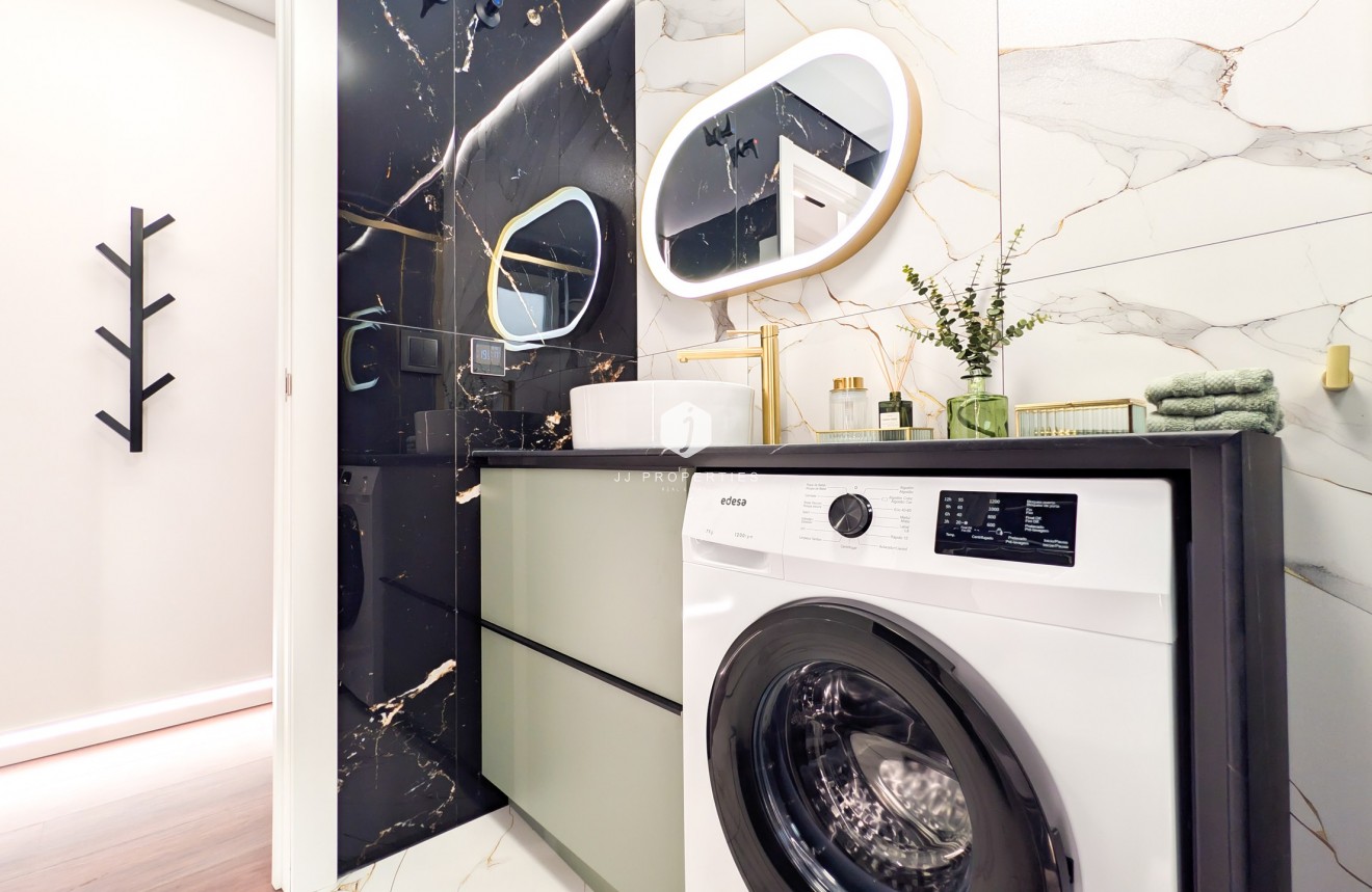 Segunda mano - Apartamento / piso -
Torrevieja - Costa Blanca