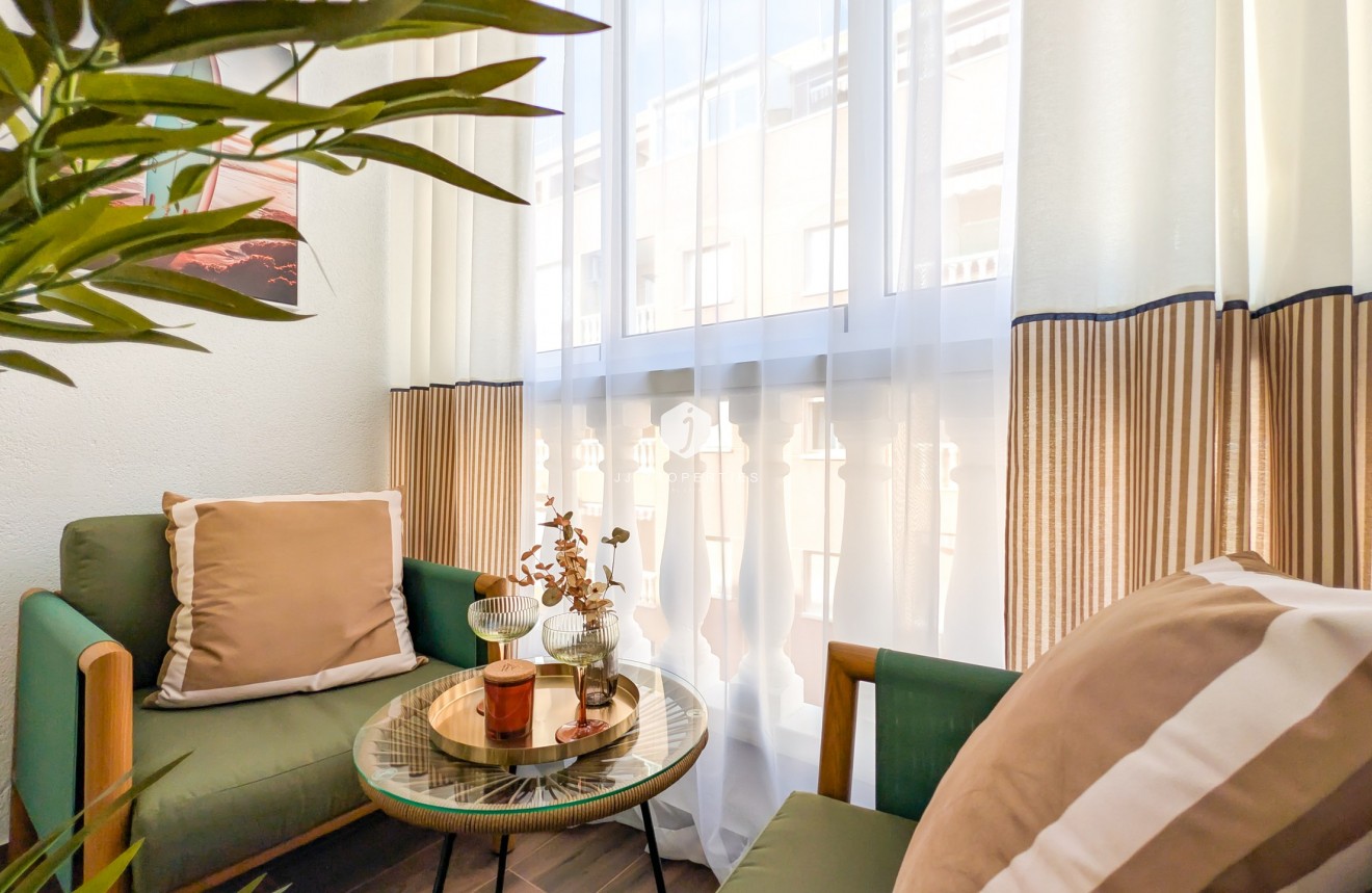 Segunda mano - Apartamento / piso -
Torrevieja - Costa Blanca