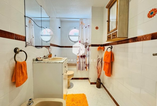 Segunda mano - Chalet -
La Mata - Costa Blanca