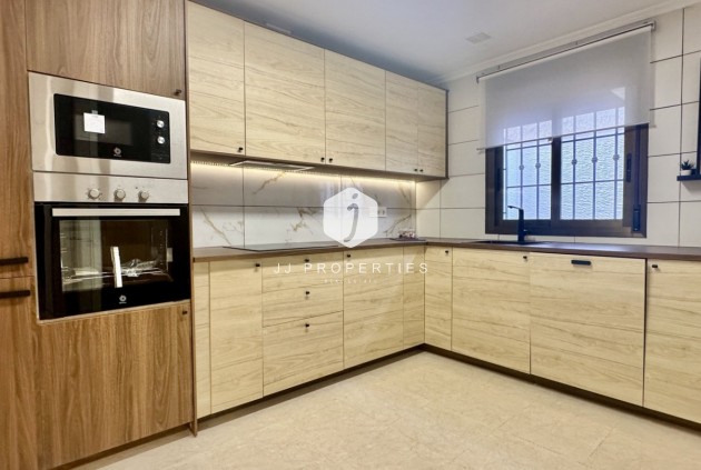 Segunda mano - Chalet -
San Miguel de Salinas - Inland