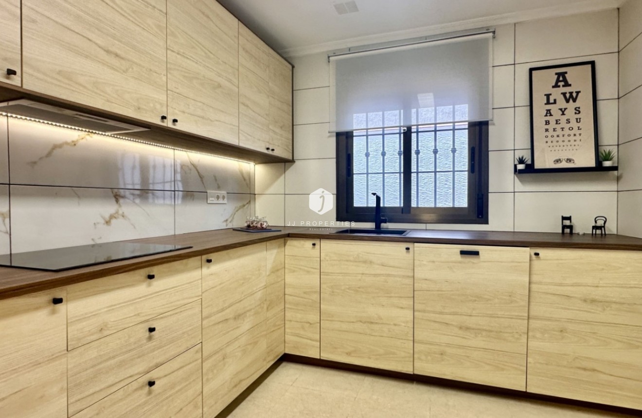 Segunda mano - Chalet -
San Miguel de Salinas - Inland