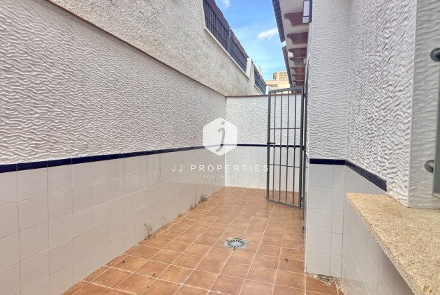 Segunda mano - Chalet -
San Miguel de Salinas - Inland