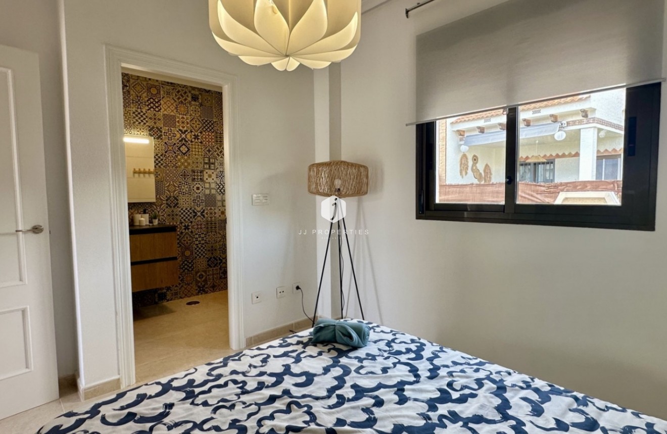 Segunda mano - Chalet -
San Miguel de Salinas - Inland