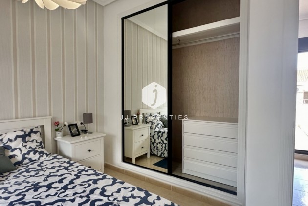 Segunda mano - Chalet -
San Miguel de Salinas - Inland