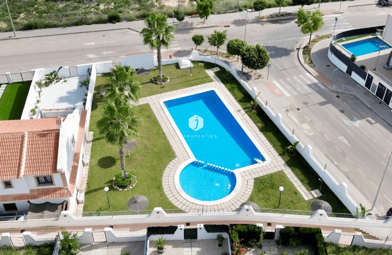 Segunda mano - Chalet -
San Miguel de Salinas - Inland