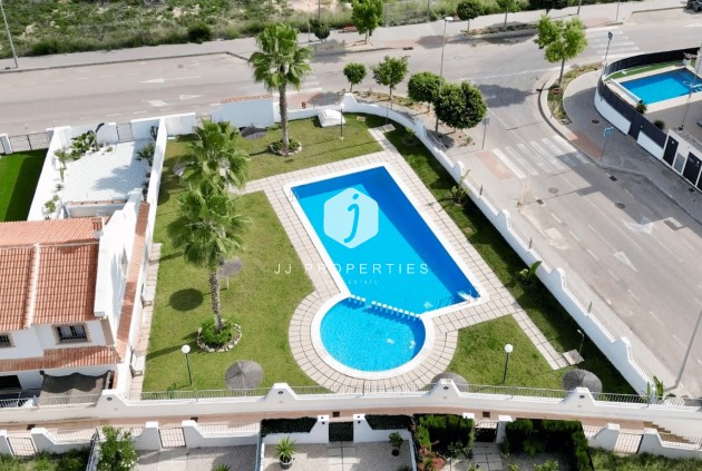 Segunda mano - Chalet -
San Miguel de Salinas - Inland