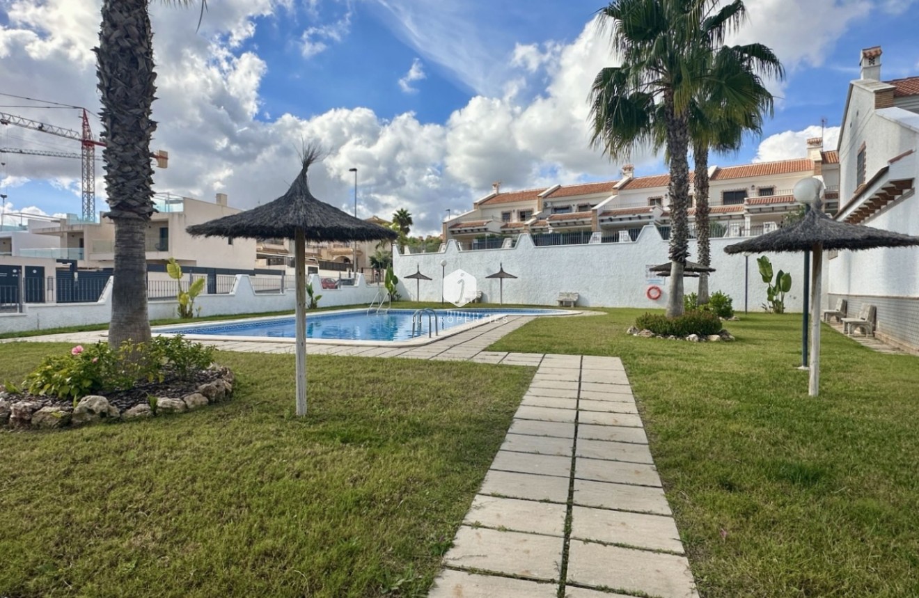 Segunda mano - Chalet -
San Miguel de Salinas - Inland