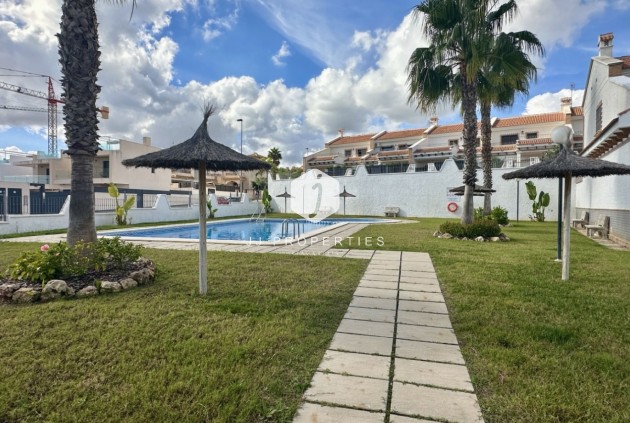 Segunda mano - Chalet -
San Miguel de Salinas - Inland