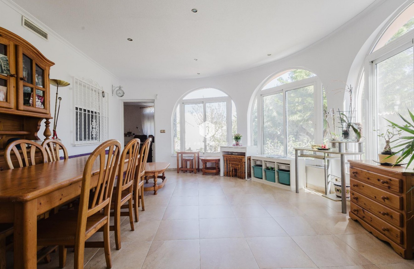 D'occasion - Villa -
Torrevieja - Costa Blanca