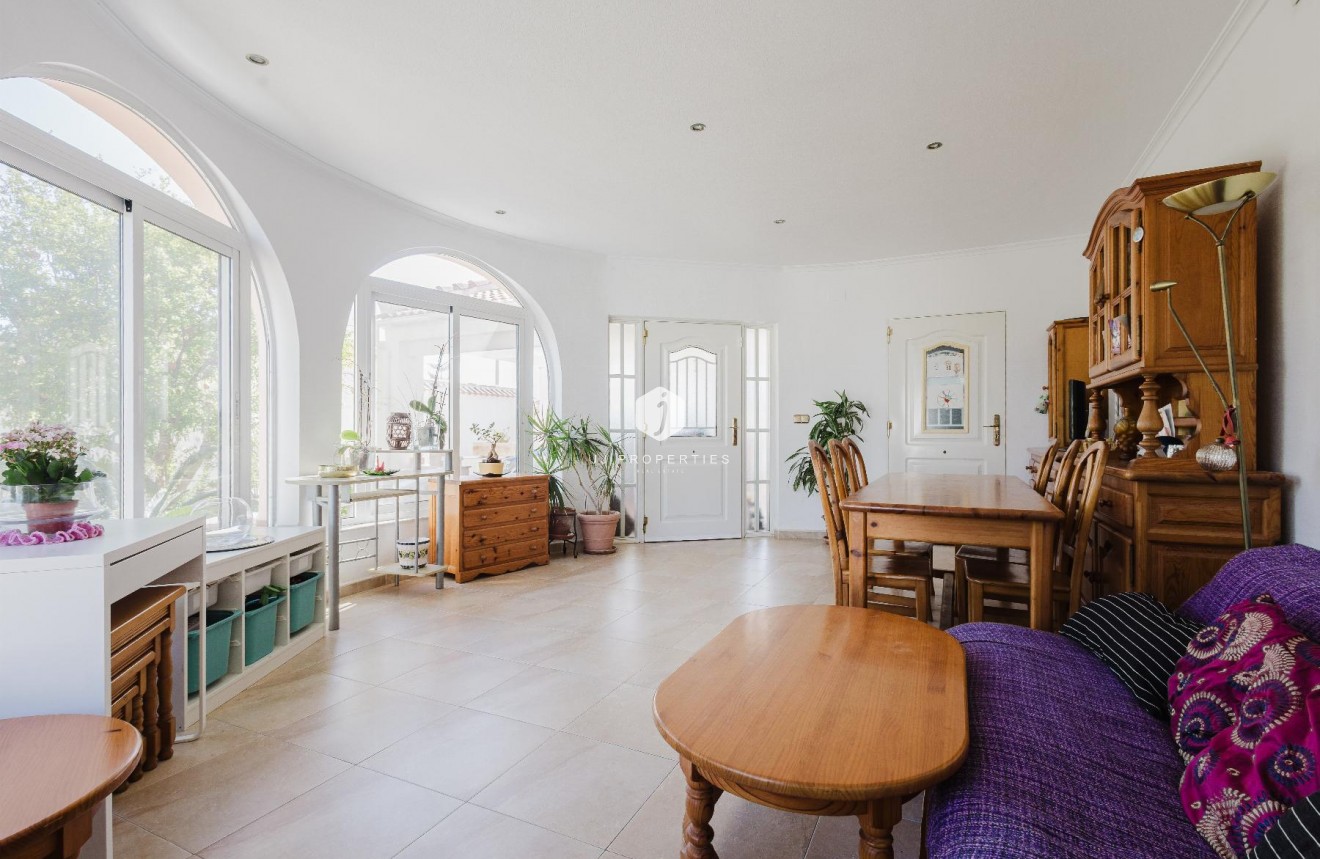 D'occasion - Villa -
Torrevieja - Costa Blanca