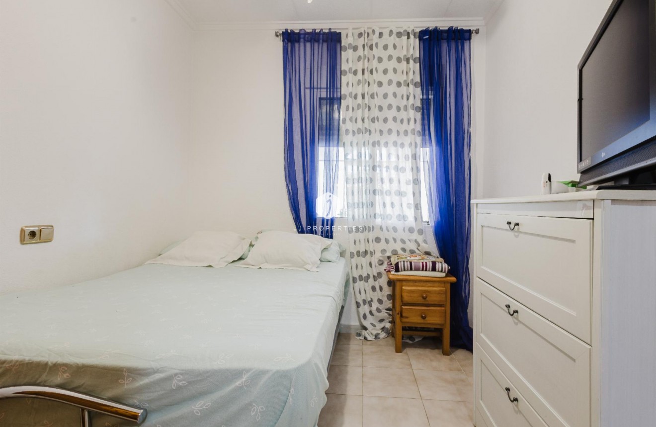 D'occasion - Villa -
Torrevieja - Costa Blanca