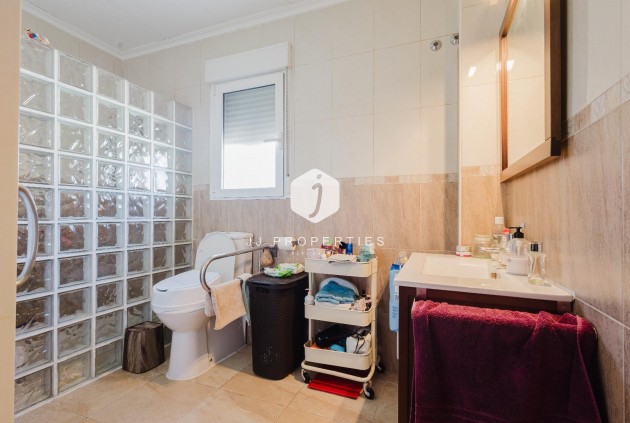 D'occasion - Villa -
Torrevieja - Costa Blanca