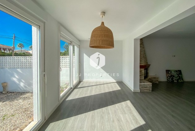 D'occasion - Villa -
Torrevieja - Costa Blanca