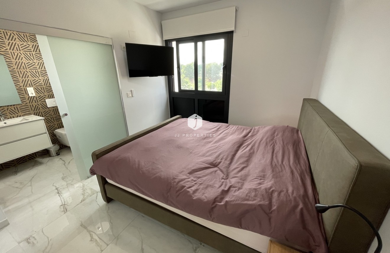 Aus zweiter Hand - Wohnung -
Los Altos - Costa Blanca