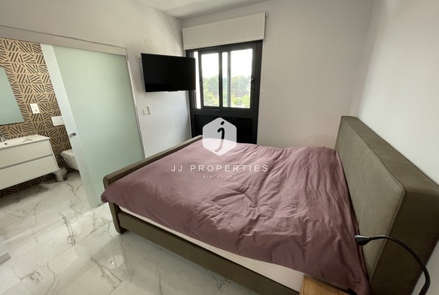 Aus zweiter Hand - Wohnung -
Los Altos - Costa Blanca