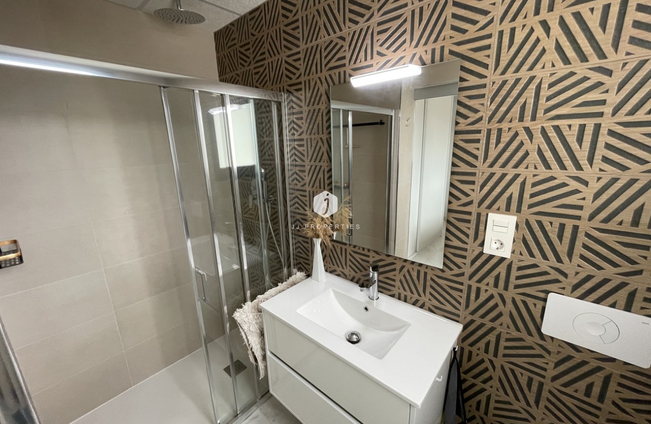 Aus zweiter Hand - Wohnung -
Los Altos - Costa Blanca