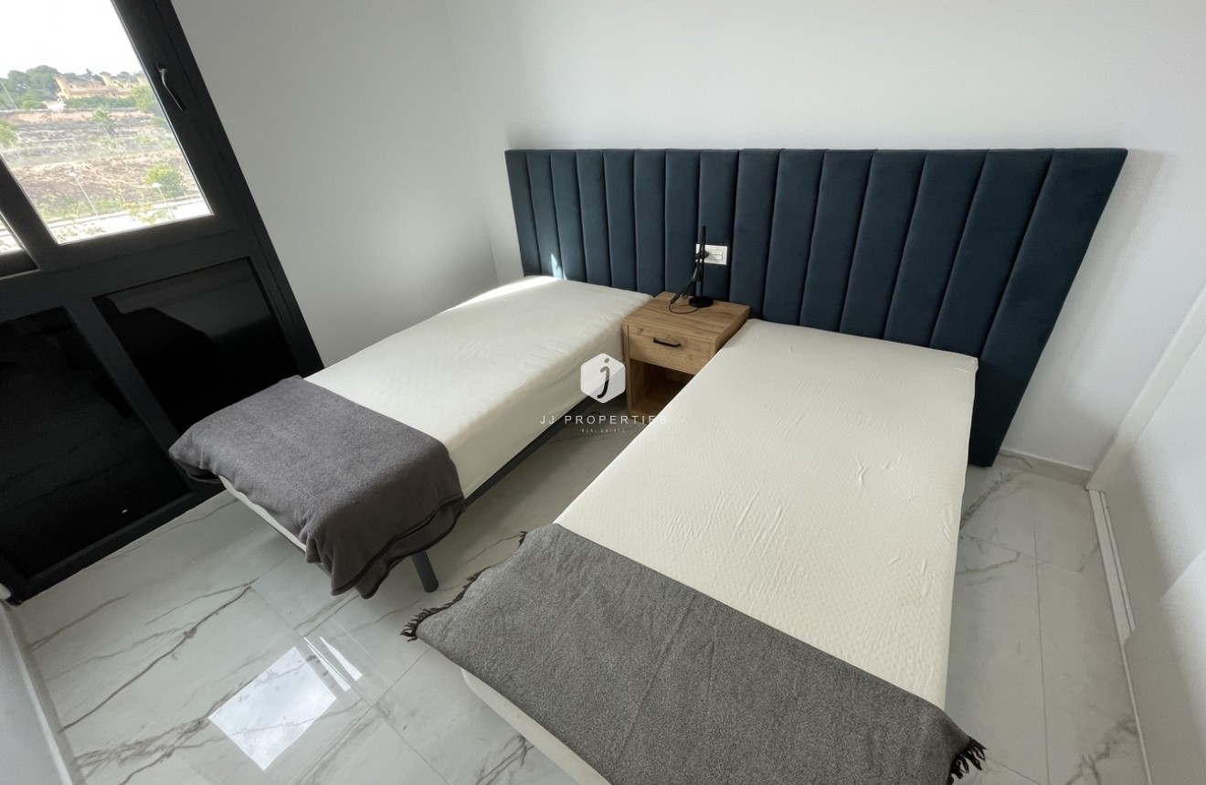 Aus zweiter Hand - Wohnung -
Los Altos - Costa Blanca